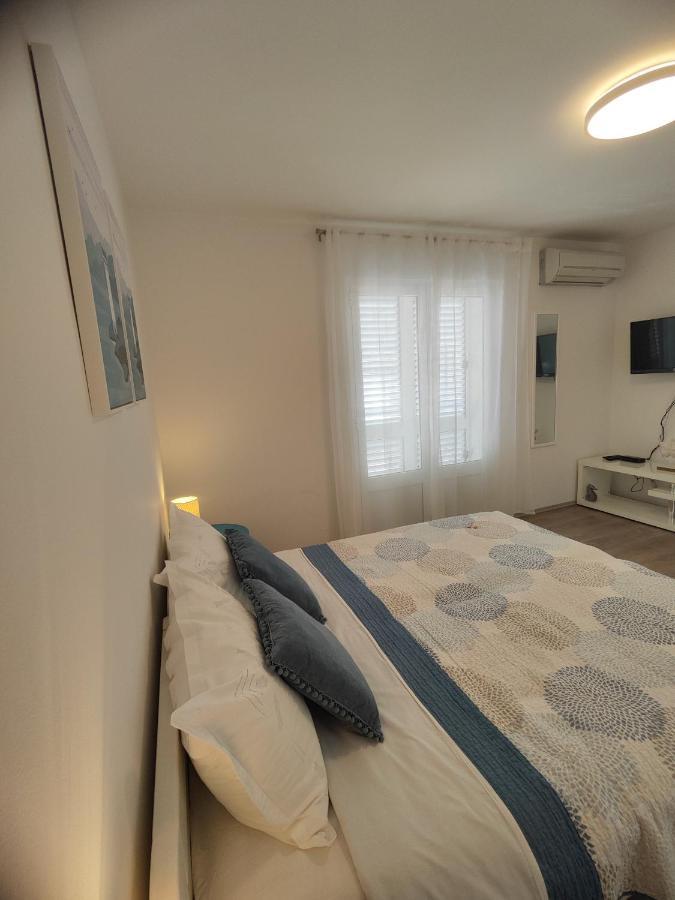 Apartment Jelsa Blue Sea View *